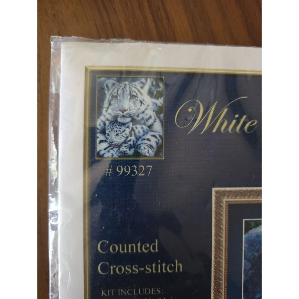 Kustom Krafts Cross Stitch Kit 99327 White Tigress & Cub Dyan Allaire